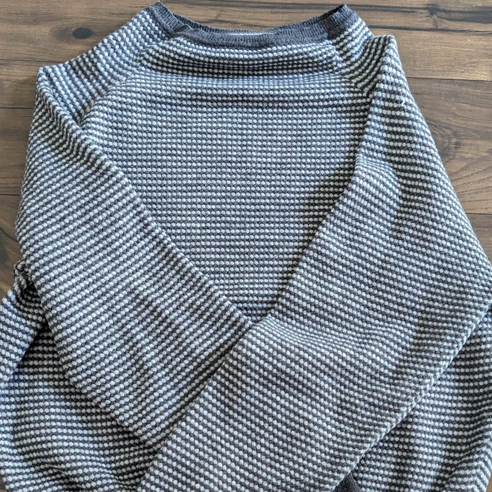 Women's Sweater size medium